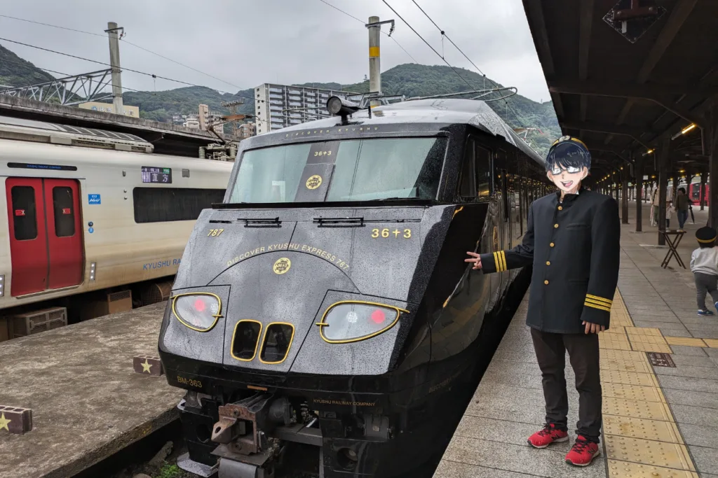 門司港駅にて制服を着て記念撮影