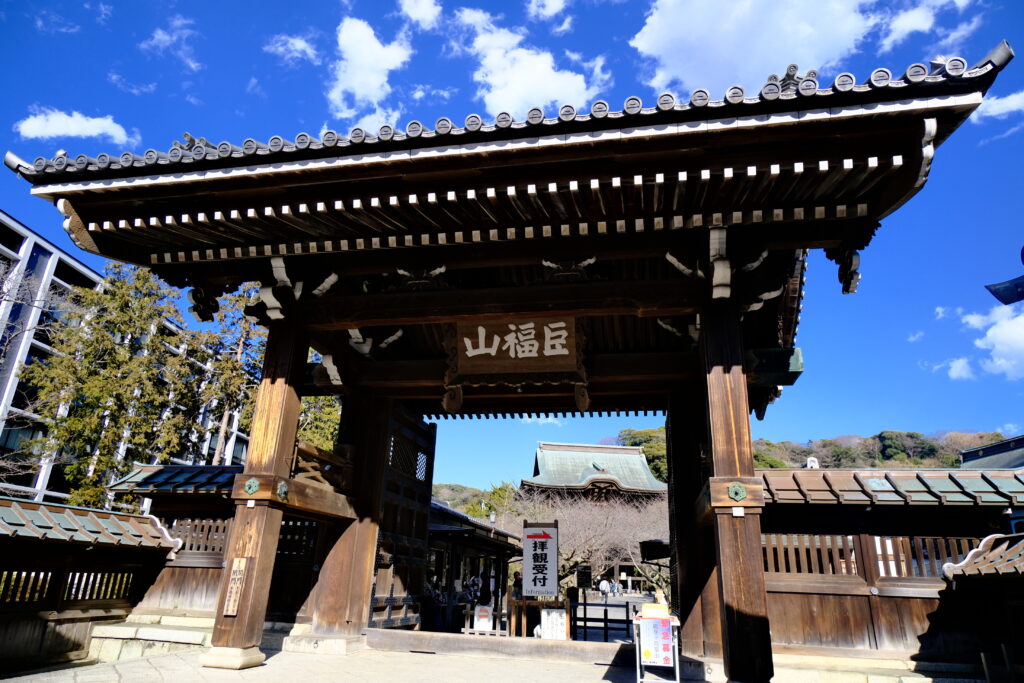 建長寺の総門