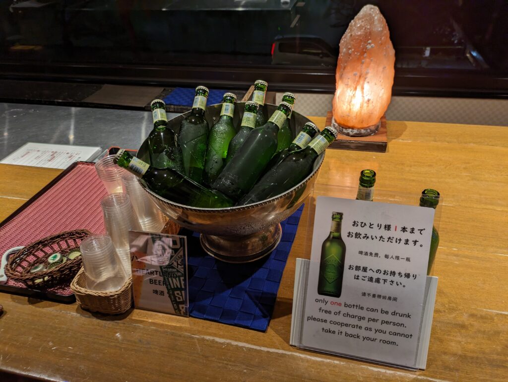 彦根キャッスル リゾート&スパのラウンジのビール
