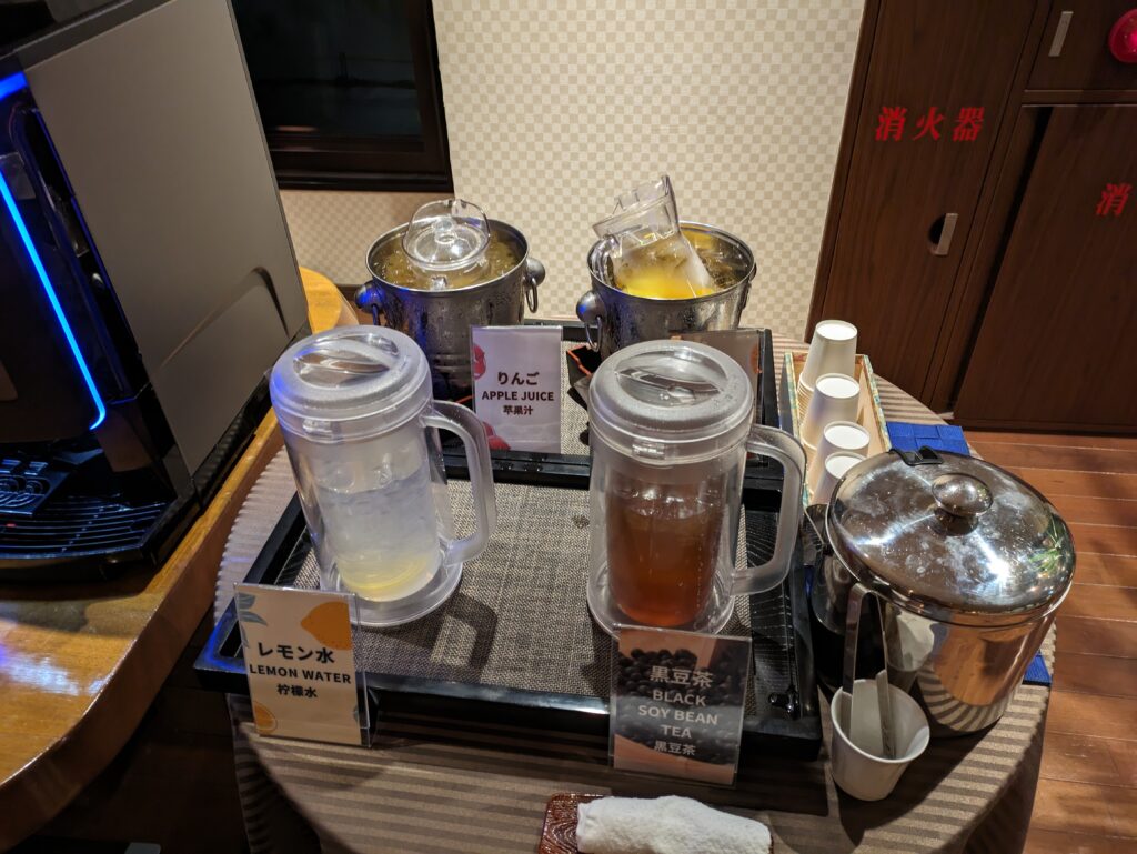彦根キャッスル リゾート&スパのラウンジのドリンク