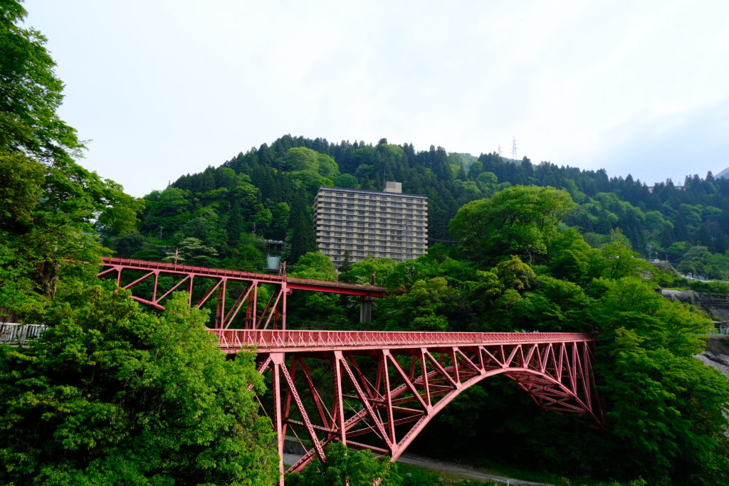 山彦橋と新山彦橋