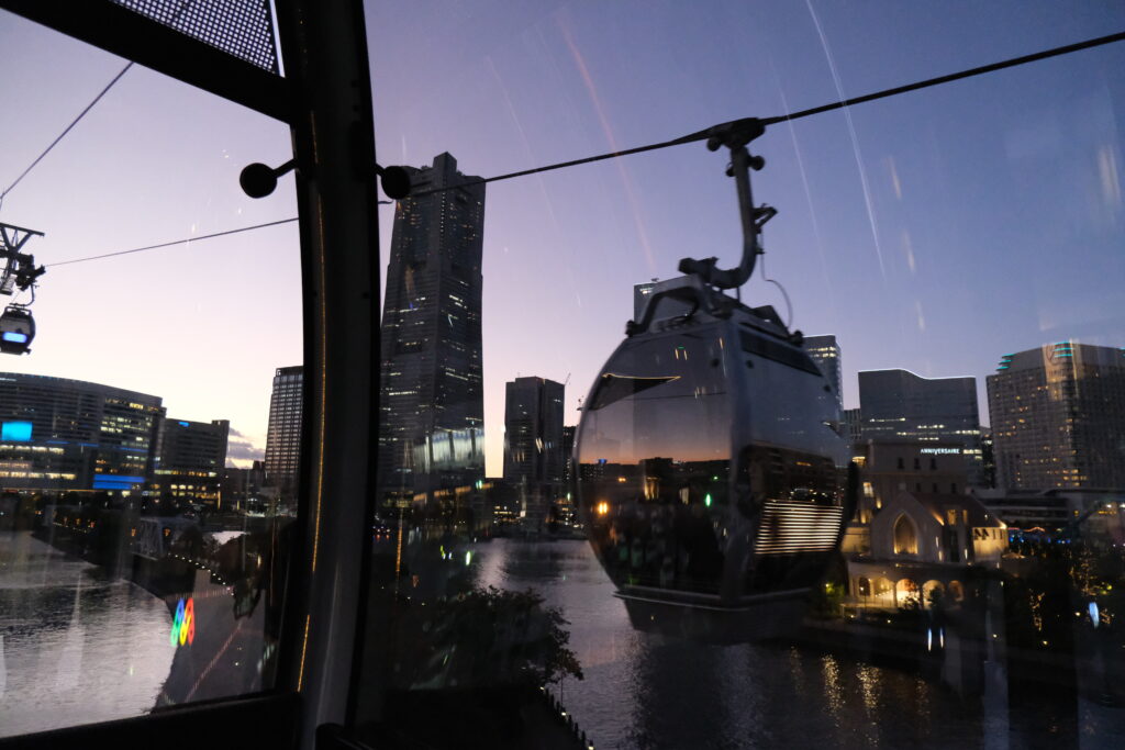 YOKOHAMA AIR CABINの夕景