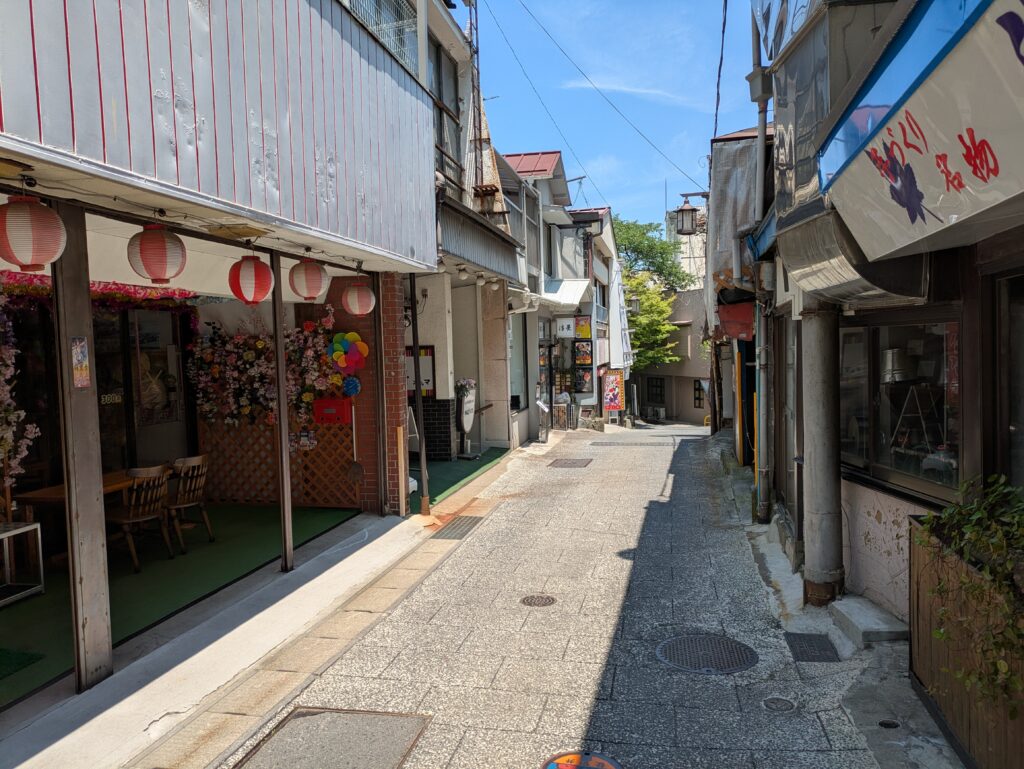 伊香保温泉の坂道