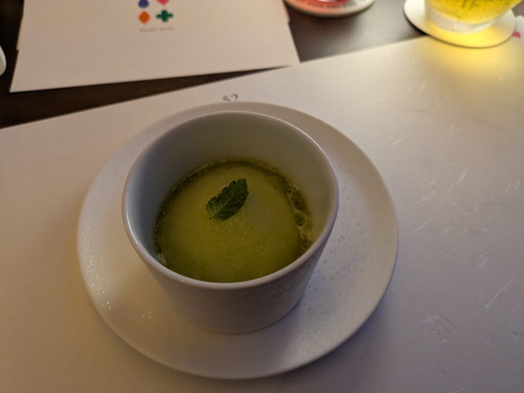 52席の至福のデザート