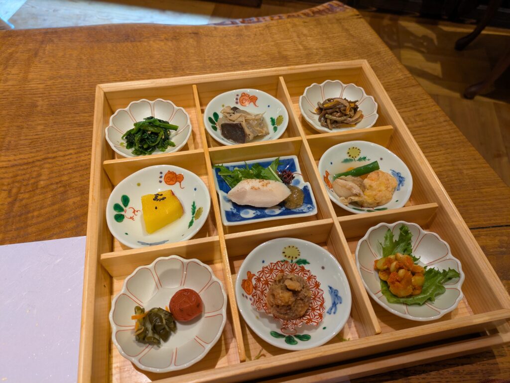 本館古勢起屋の朝食