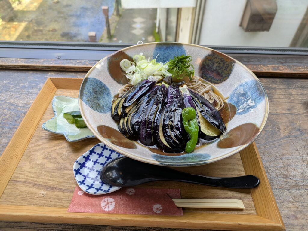 伊豆の華の「揚げ茄子おろしそば」