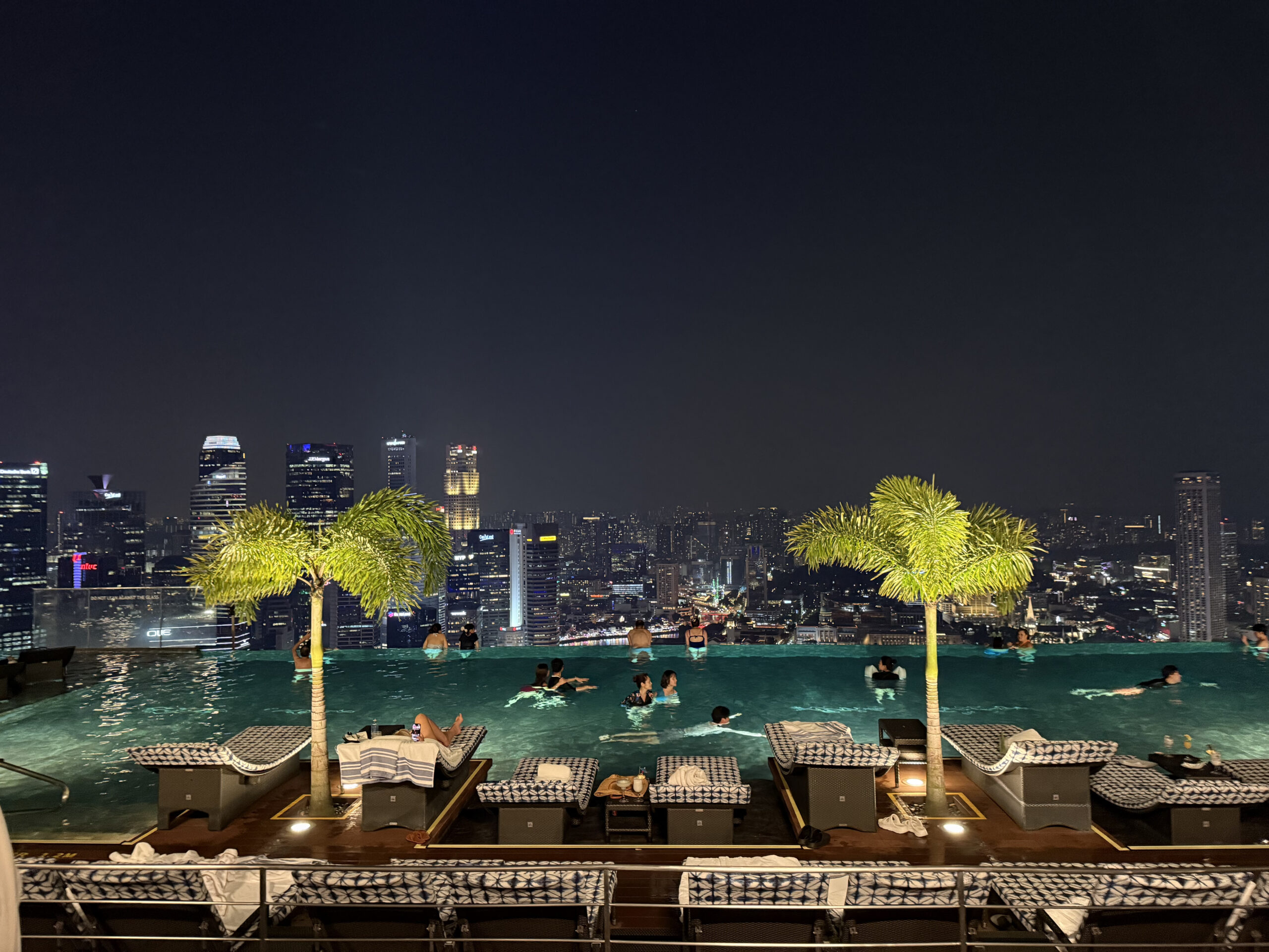 マリーナベイサンズのプール