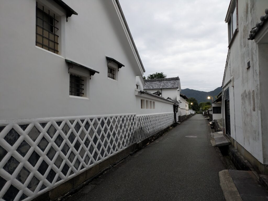 萩城下町のなまこ壁