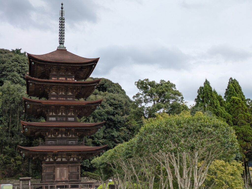 瑠璃光寺五重塔