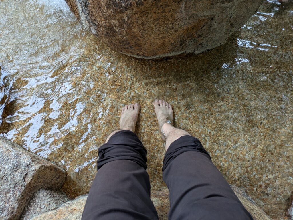 足湯を利用する私