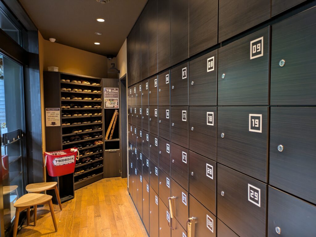 狐の足あとのロッカー