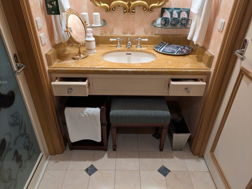 ミラコスタ客室の洗面所