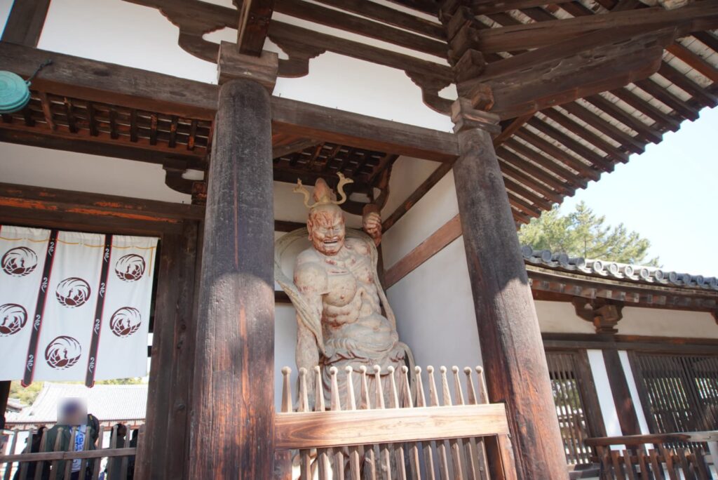 金剛力士像