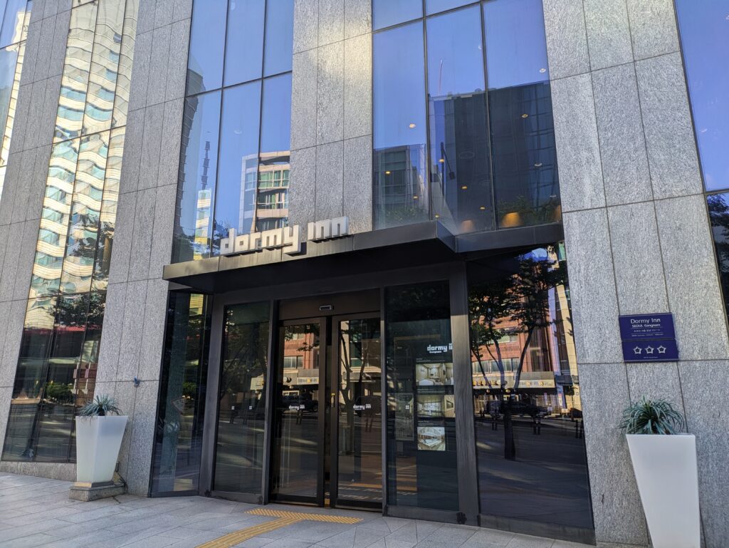 ドーミーインソウル江南の外観